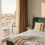 Turnkey I Angelo Roma Apartament Praga