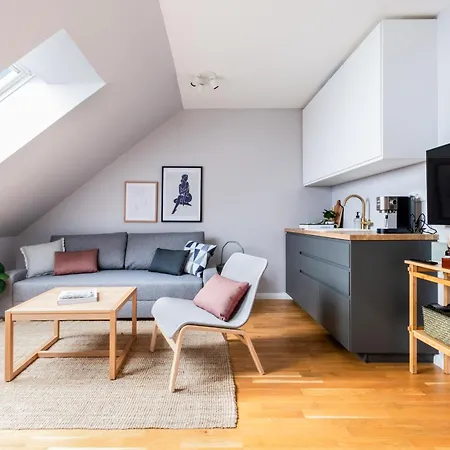 Turnkey I Angelo Roma * Praag